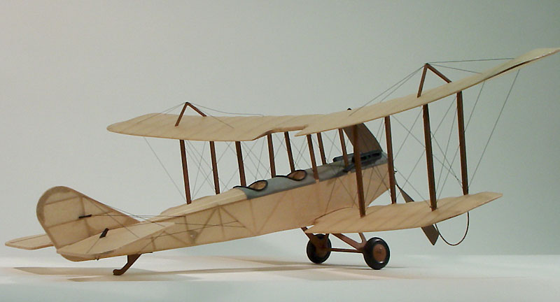 Dumas Standard J-1 Balsabausatz 314