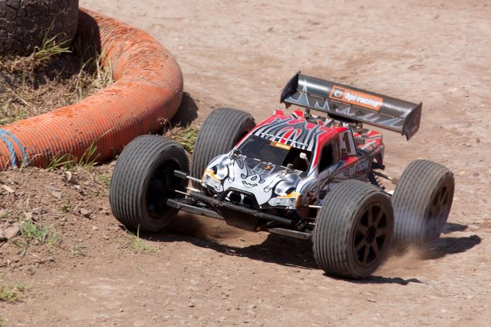 HPI Trophy Truggy 4.6 RTR 2.4Ghz 107014