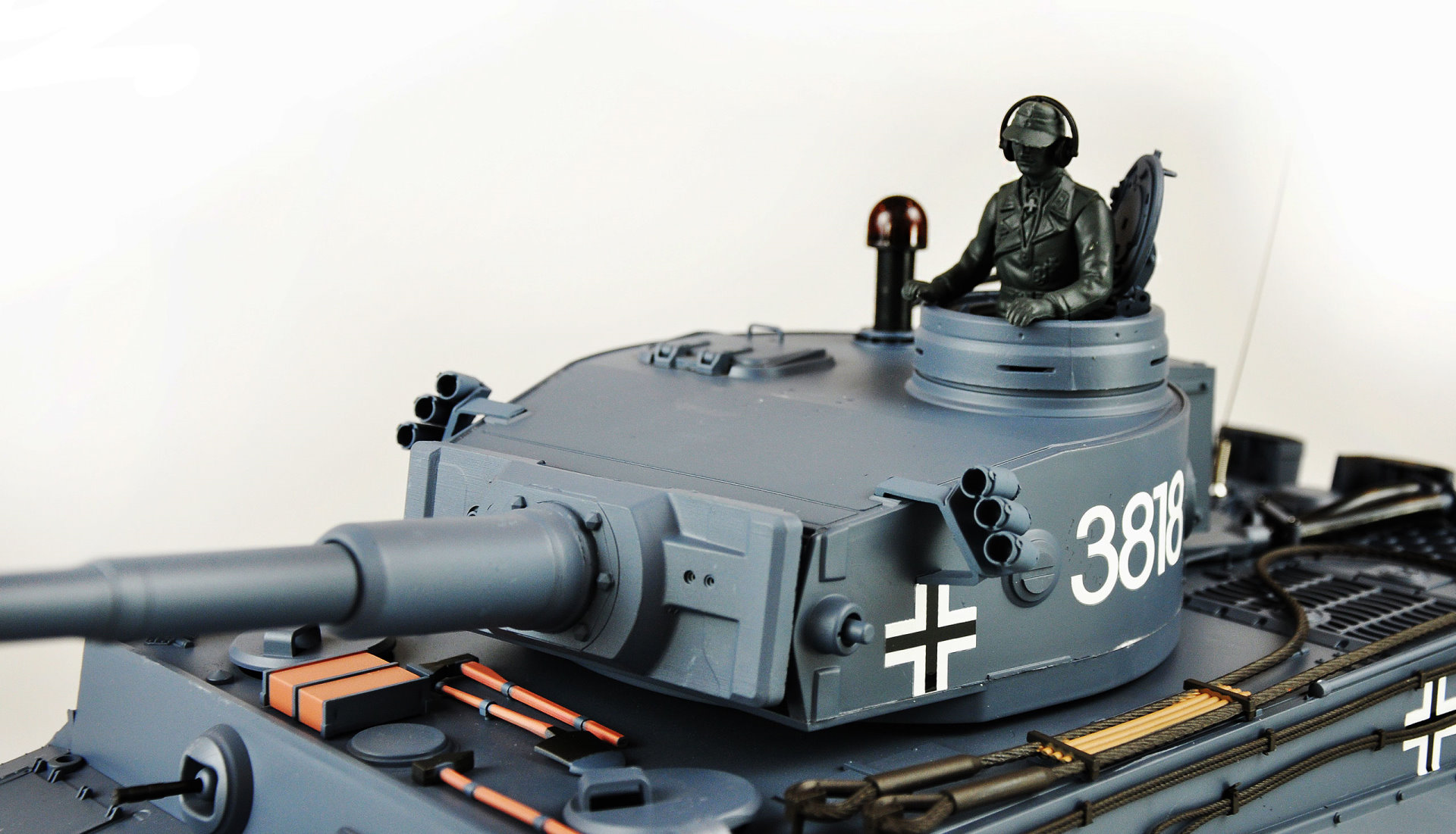 Amewi Tiger I 1:16 Advanced Line IR/BB Panzermodell mit Sound 23101
