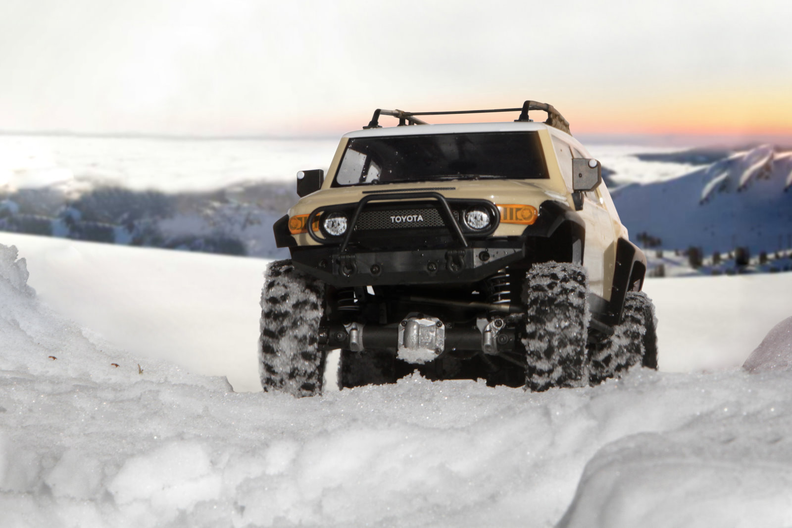 HPI Venture Toyota FJ Cruiser Scale Crawler 1/10 Sandstorm 117165