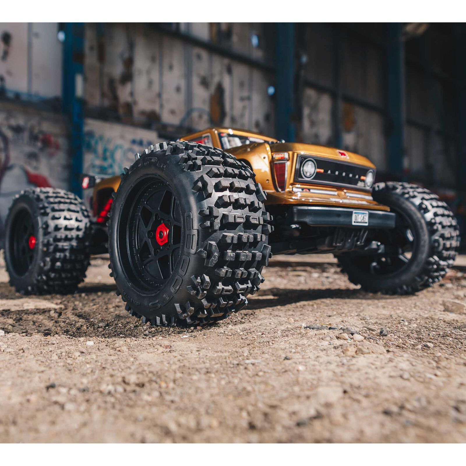 ARRMA 1/10 OUTCAST 4X4 4S V2 BLX Stunt Truck RTR, Bronze ARA4410V2T1