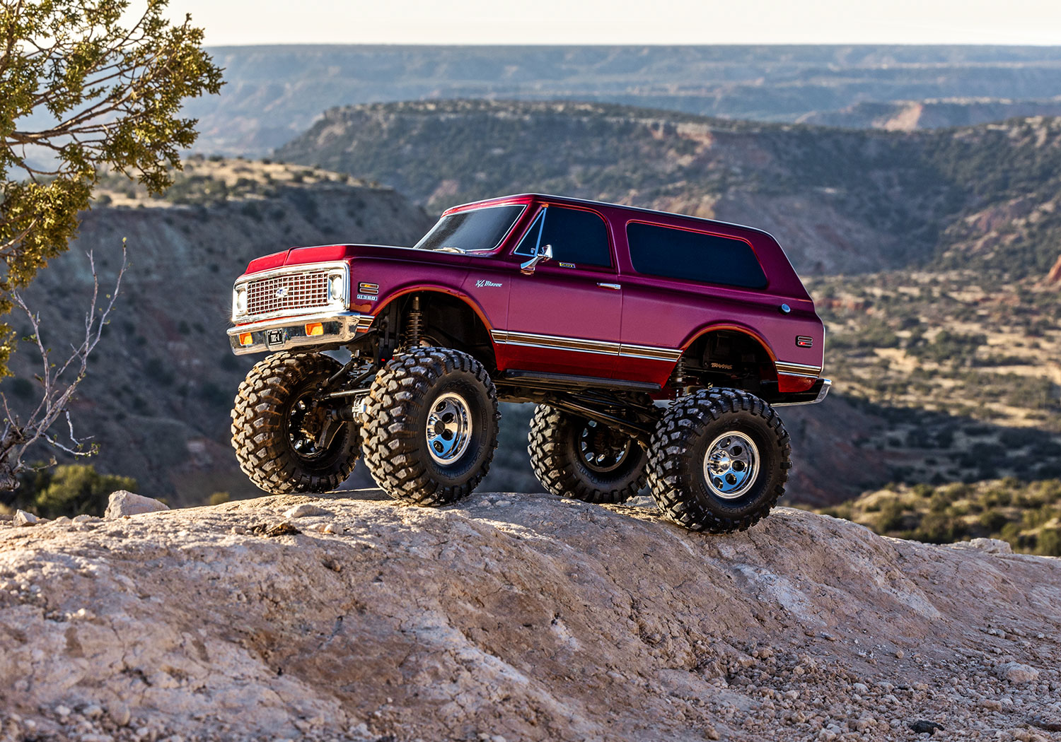 TRAXXAS TRX-4 Chevy 1972 Blazer HighTrail rot met. RTR o. Akku/Lader 92086-4