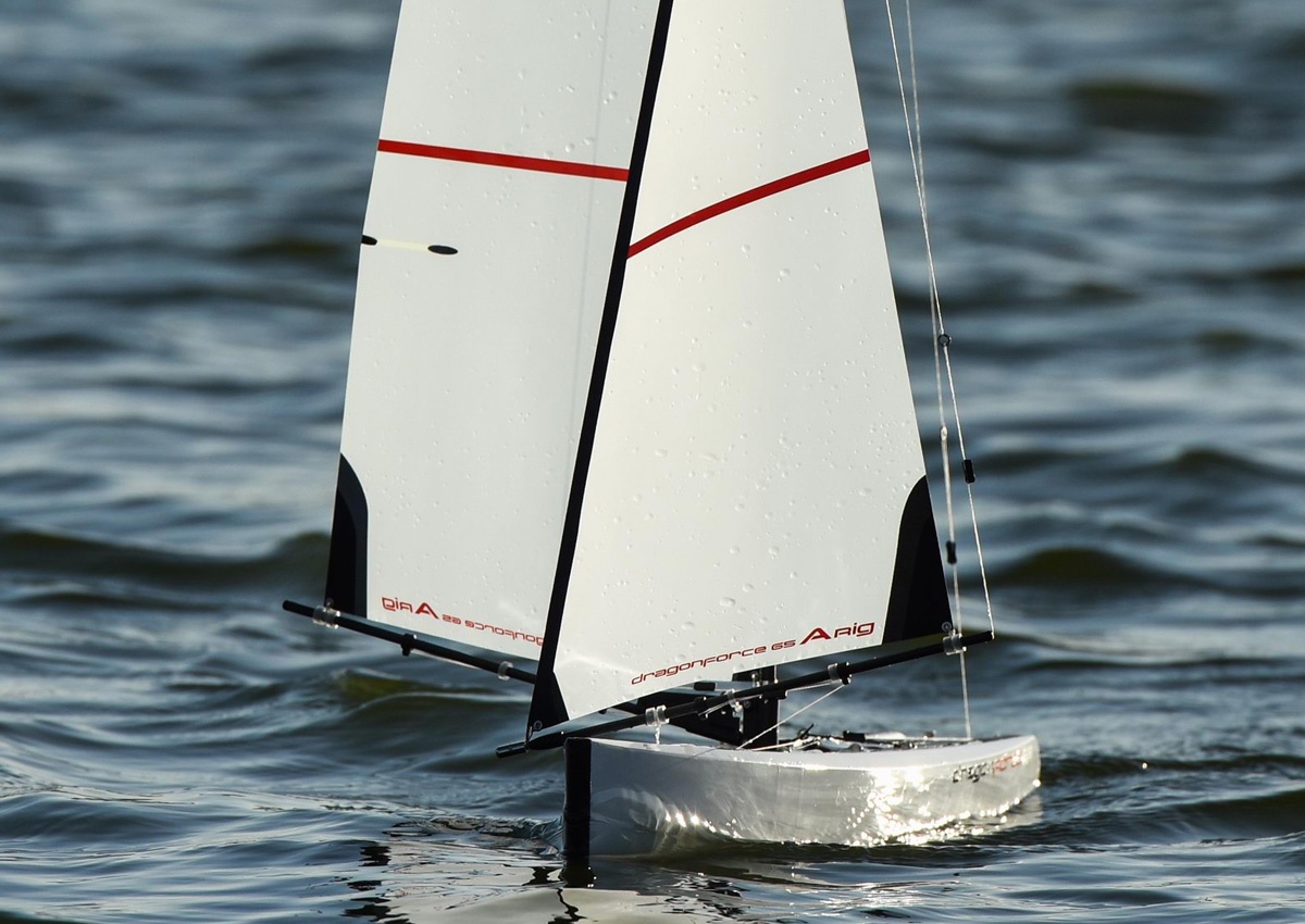 Joysway Dragon Force 65 V7 RTR Segelboot 26098 - Abbildung 4