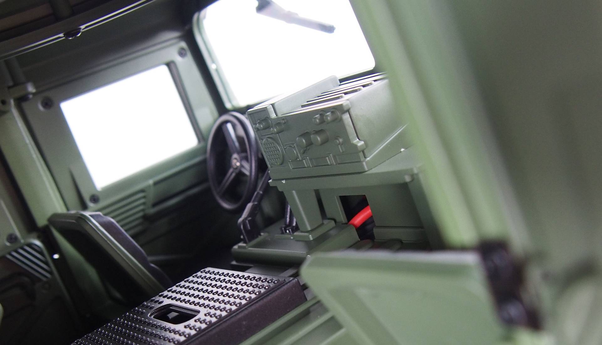 Amewi 4x4 U.S. Militär Truck 1:10 Camouflage 22420