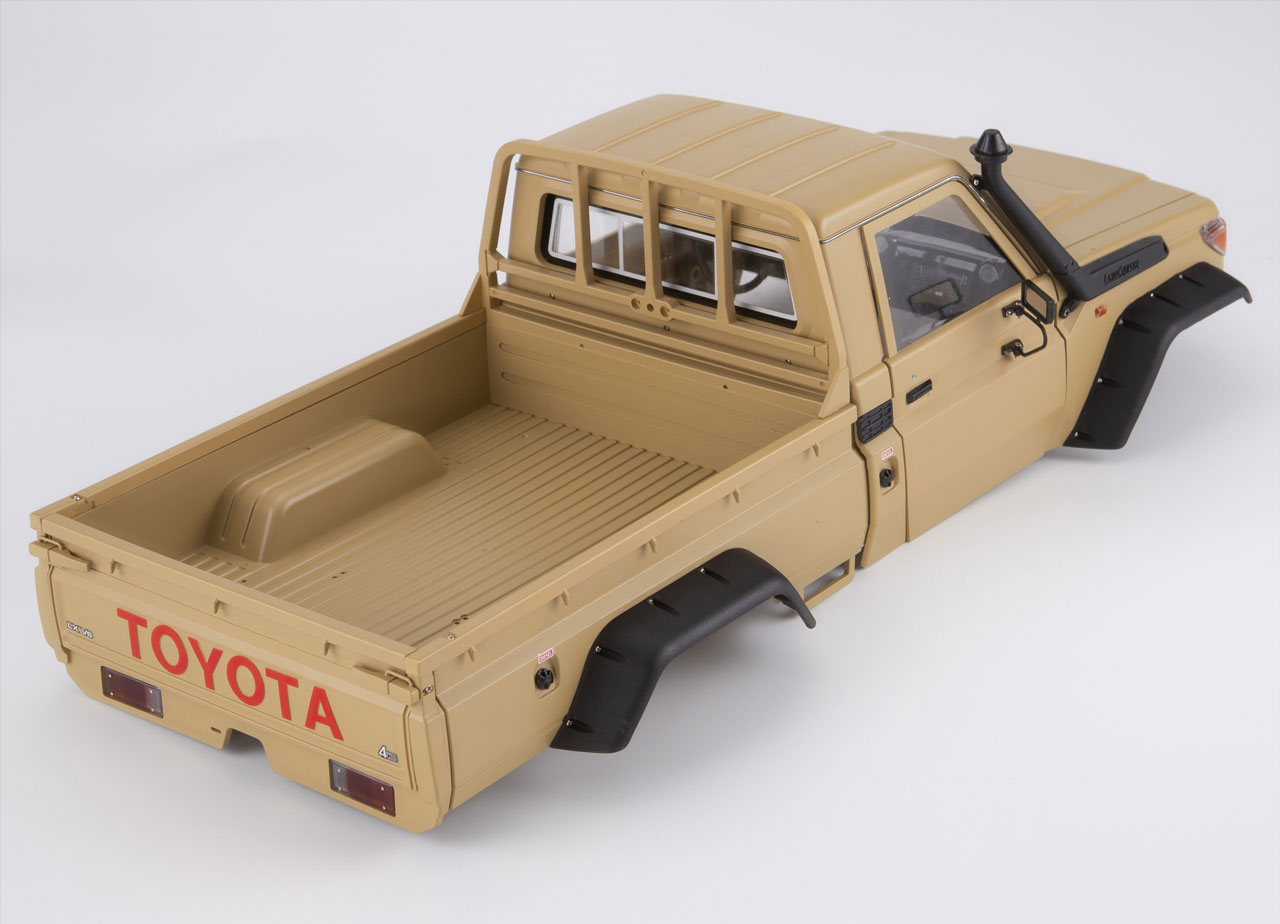 Killerbody Toyota Land Cruiser 70 Bausatz Military Sand lackiert für TR KB48734