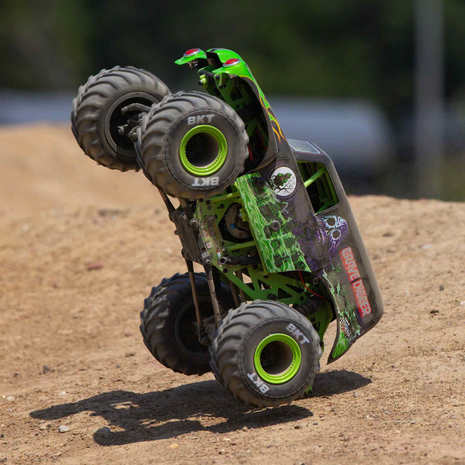 Losi Mini LMT Grave Digger 1/18 4WD Monster Truck LOS01026T1