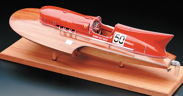 Amati Arno XI Racer Baukasten mit Fertigrumpf 25038