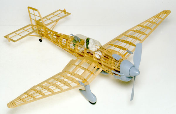 Guillow Stuka 1:16  Scale Balsabausatz 1002