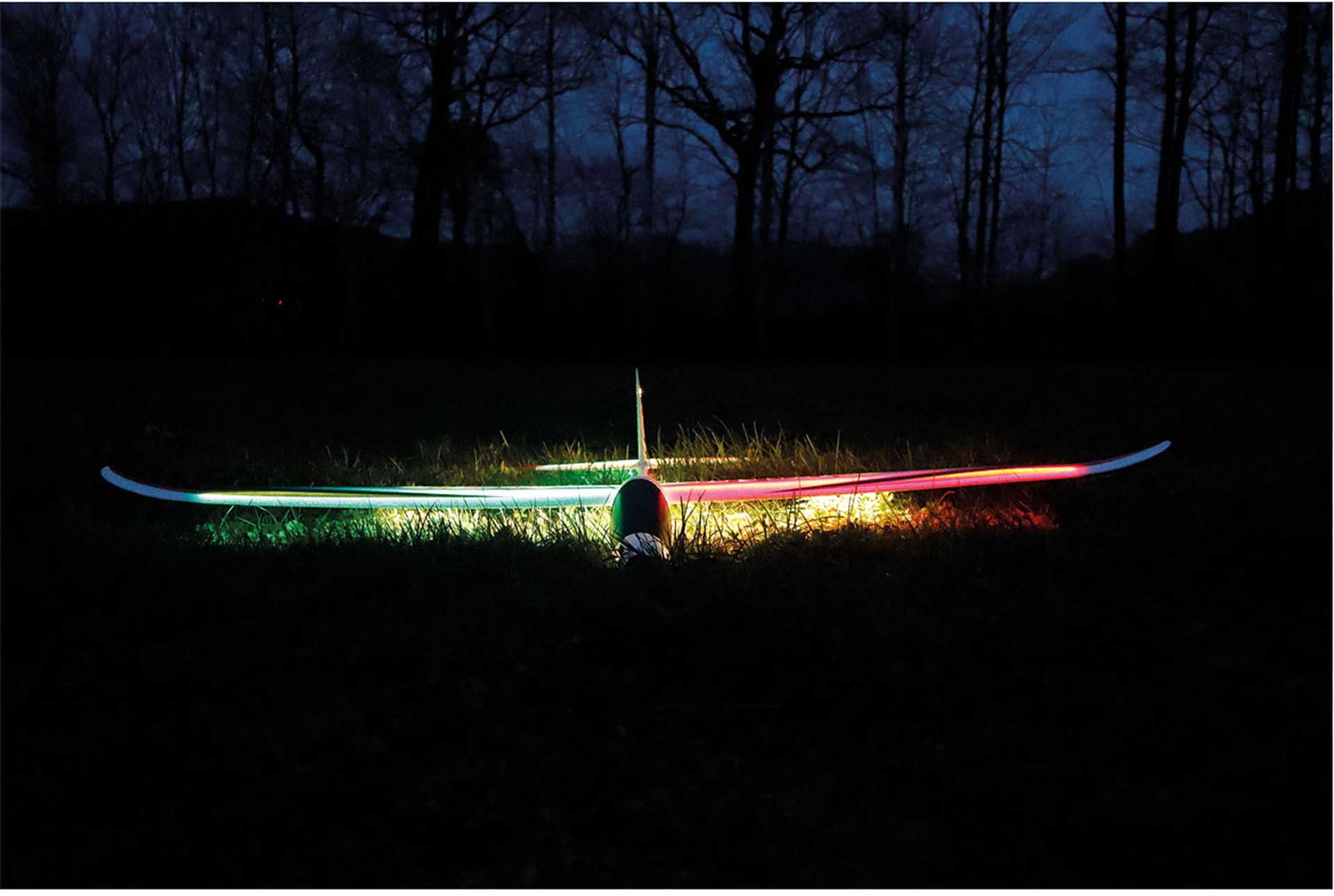 Robbe ARCUS II NIGHT PNP MIT LED BELEUCHTUNG 2650