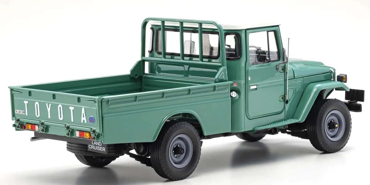 Kyosho 1:18 Toyota Land Cruiser 40 Pick Up 1980 Fashion Green 08958FG