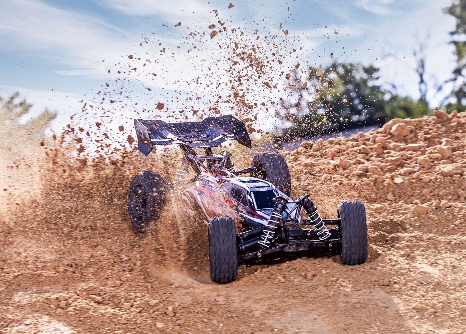 Traxxas JATO 4x4 BL-2S Brushless Buggy rot HD-Teile ARTR 90154-4