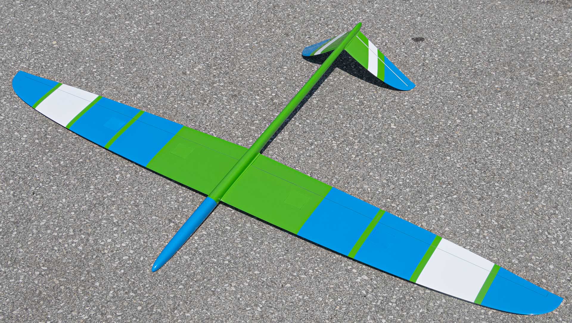Robbe Avalanche Mini ARF Voll-CFK 2,0m Segler Voll-Carbon 2698