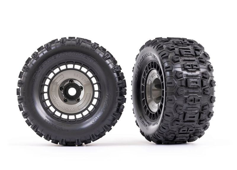 Traxxas Sledgehammer-Reifen 3.8 auf Felge mit Abdeckung grau (2) 9572