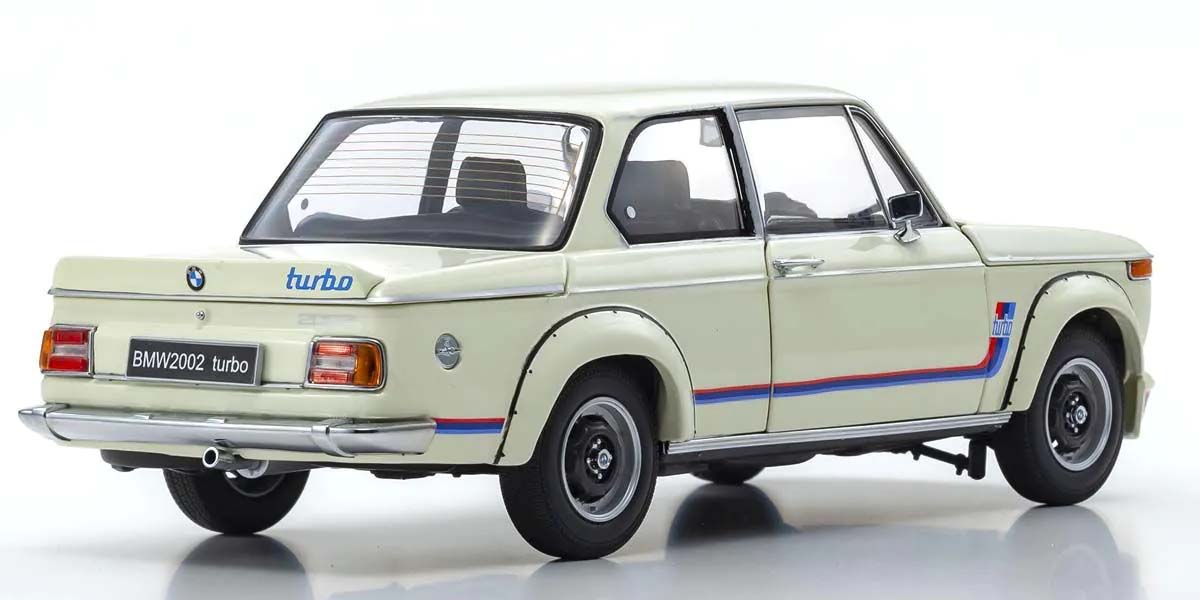 Kyosho 1:18 BMW 2002 Turbo 1974 Weiss 08544W