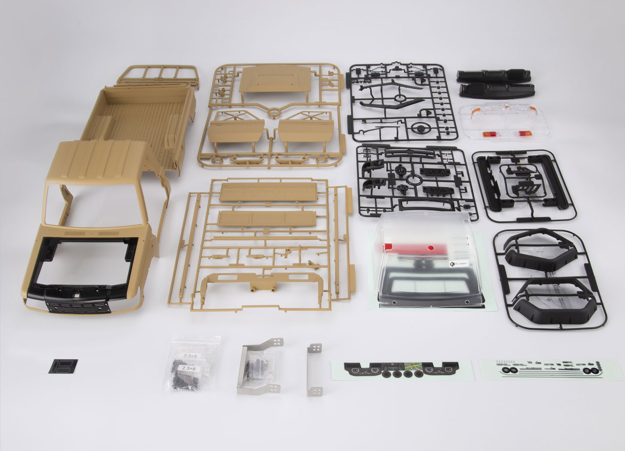 Killerbody Toyota Land Cruiser 70 Bausatz Military Sand lackiert für TR KB48734