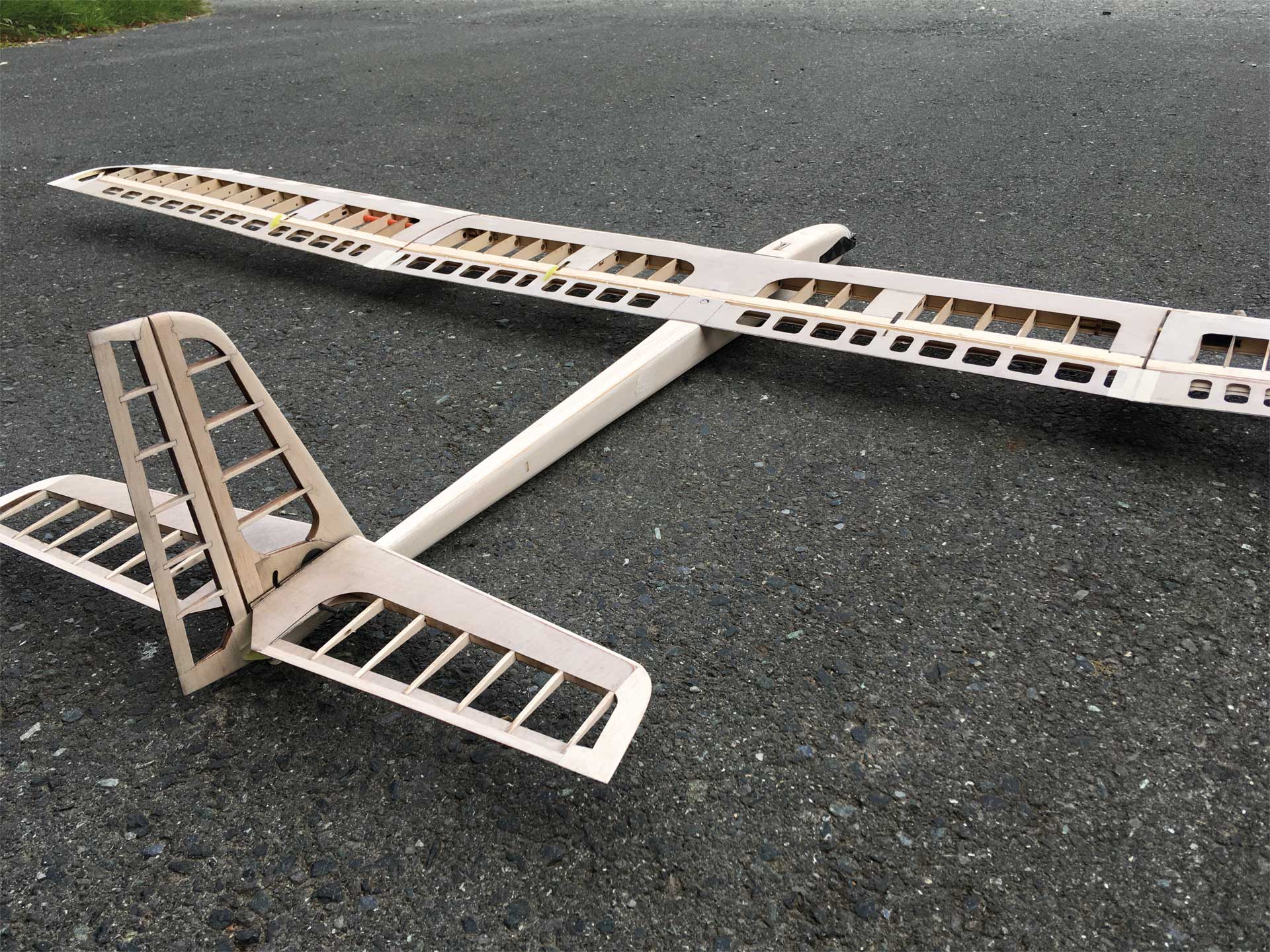 Robbe Slider QE High Performance 4-Klappen Elektroflugmodell, Sperrholz/Balsa-Holzbausatz  "made in Austria" 2686