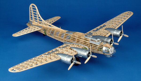 Guillow B-17G Flying Fortress Balsabausatz 2002