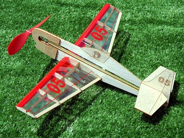 Guillow Stunt Flyer Guillow's Minimodell 4505