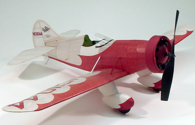 Dumas Gee Bee Model E Balsabausatz 302