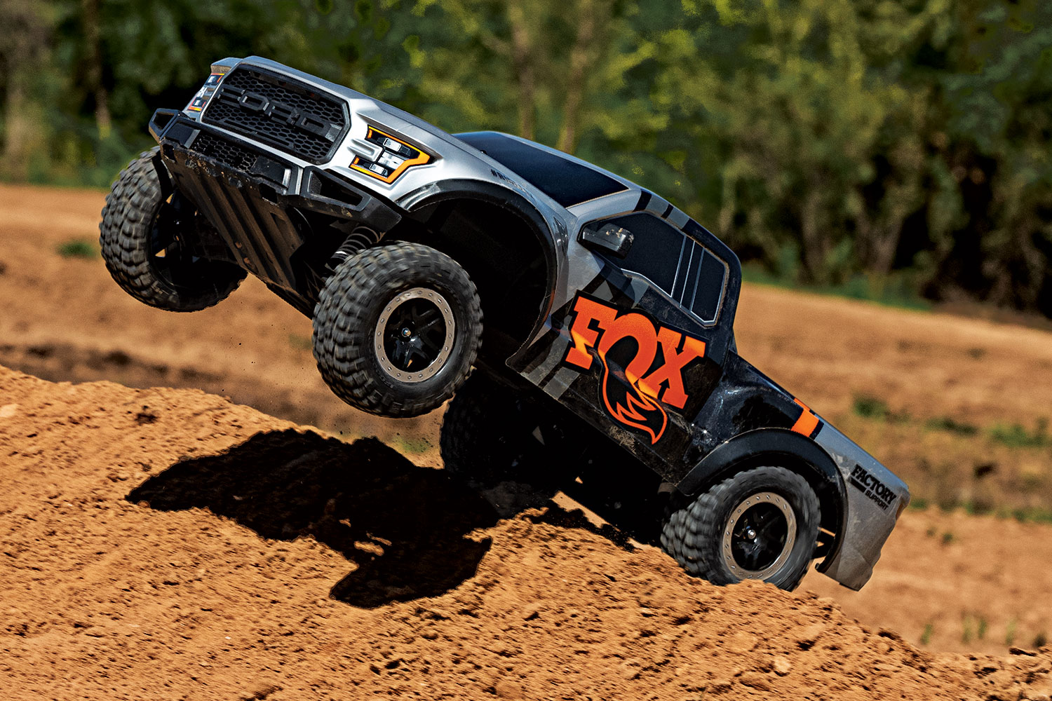 Traxxas Ford F-150 Raptor FOX 1/10 2WD Pickup-Truck RTR Brushed + Akku + 4A USB-C Lader & Clipless 58094-8 - Abbildung 6