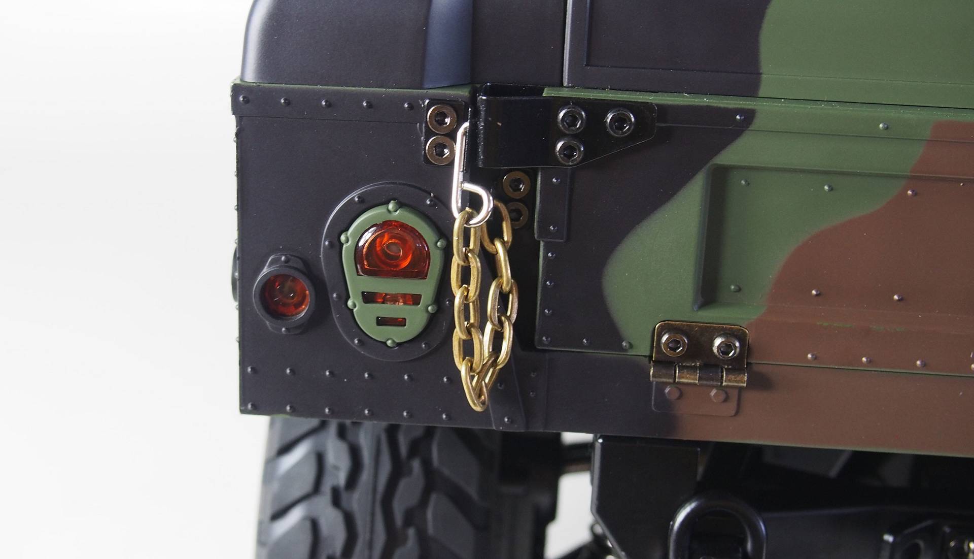 Amewi 4x4 U.S. Militär Truck 1:10 Camouflage 22420