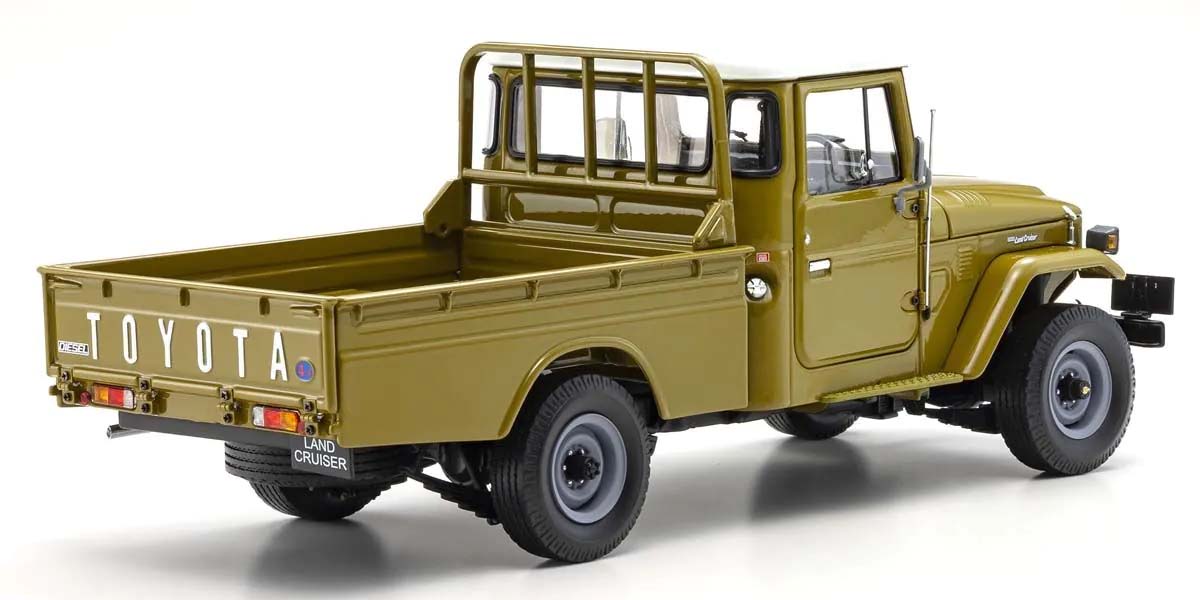 Kyosho 1:18 Toyota Land Cruiser 40 Pick Up 1980 Olive 08958K