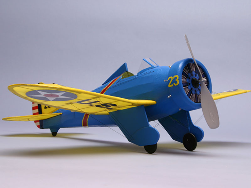 Dumas P-26 Peashooter Balsabausatz 223