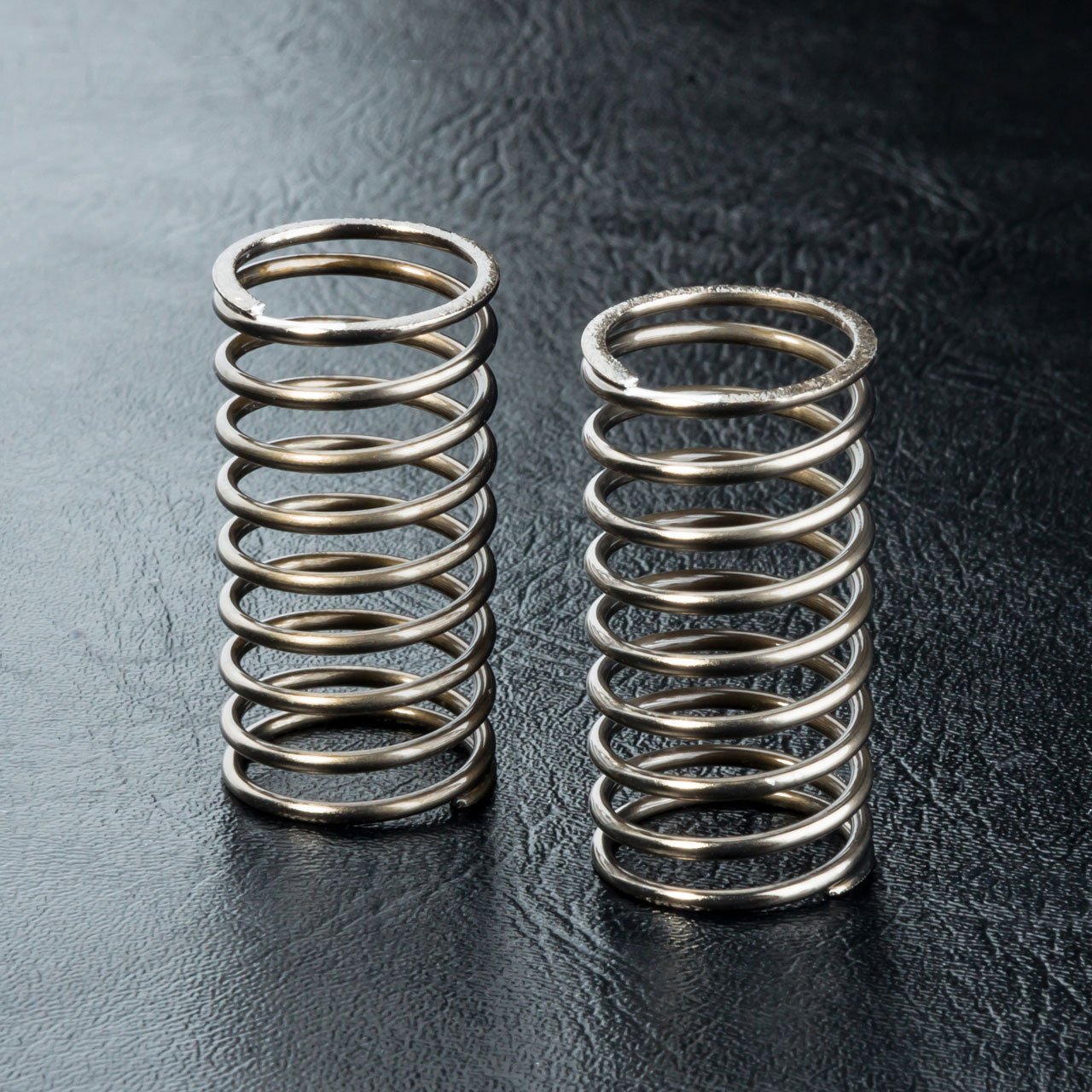 820106 32mm Hard coil spring set (8)