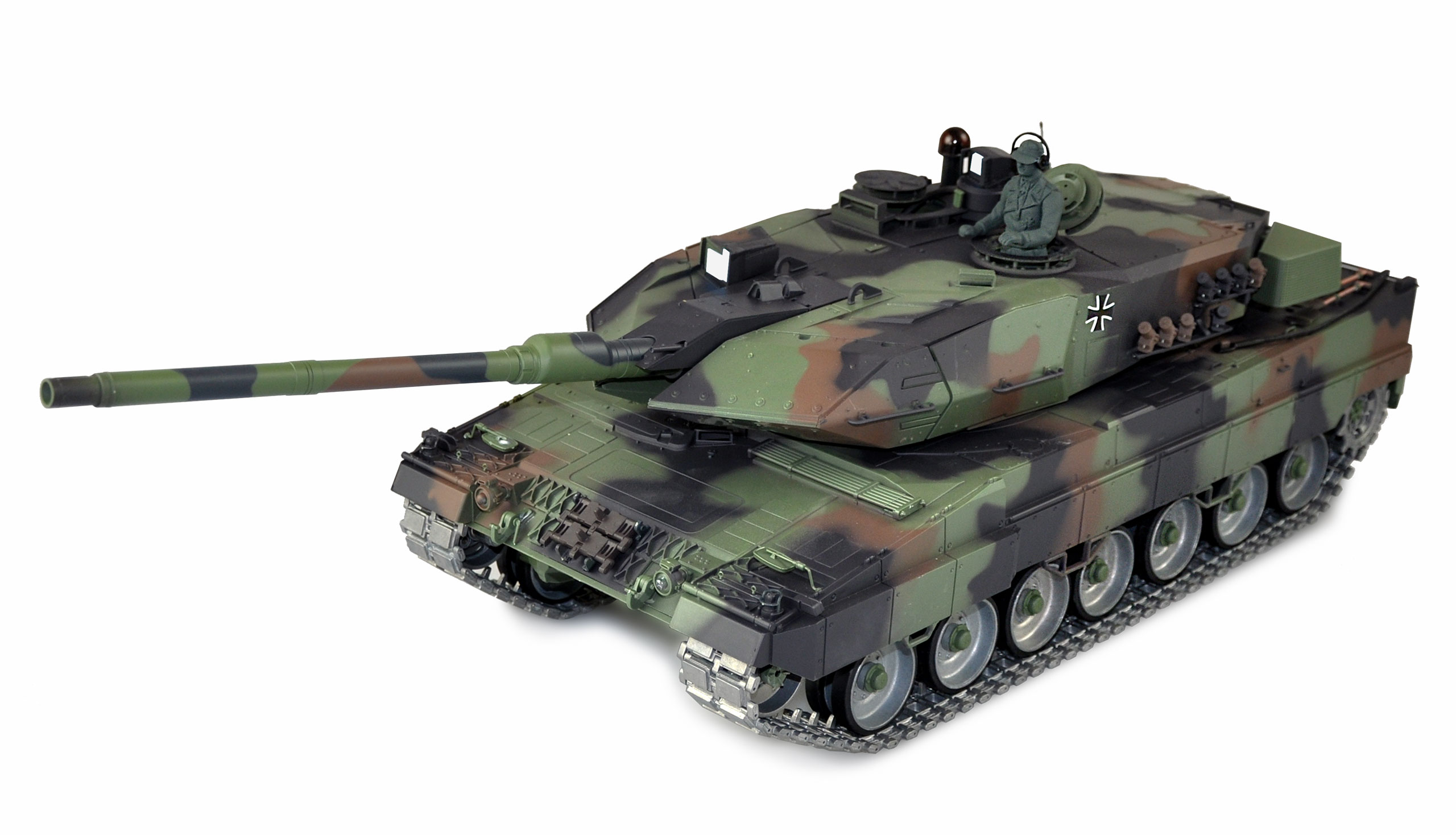 Amewi Leopard 2A6 1:16 Professional Line IR/BB Panzermodell mit Sound 23113 - Abbildung 1