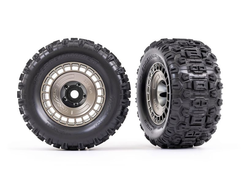 Traxxas Sledgehammer-Reifen 3.8 auf Felge mit Abdeckung satin schwar 9572A
