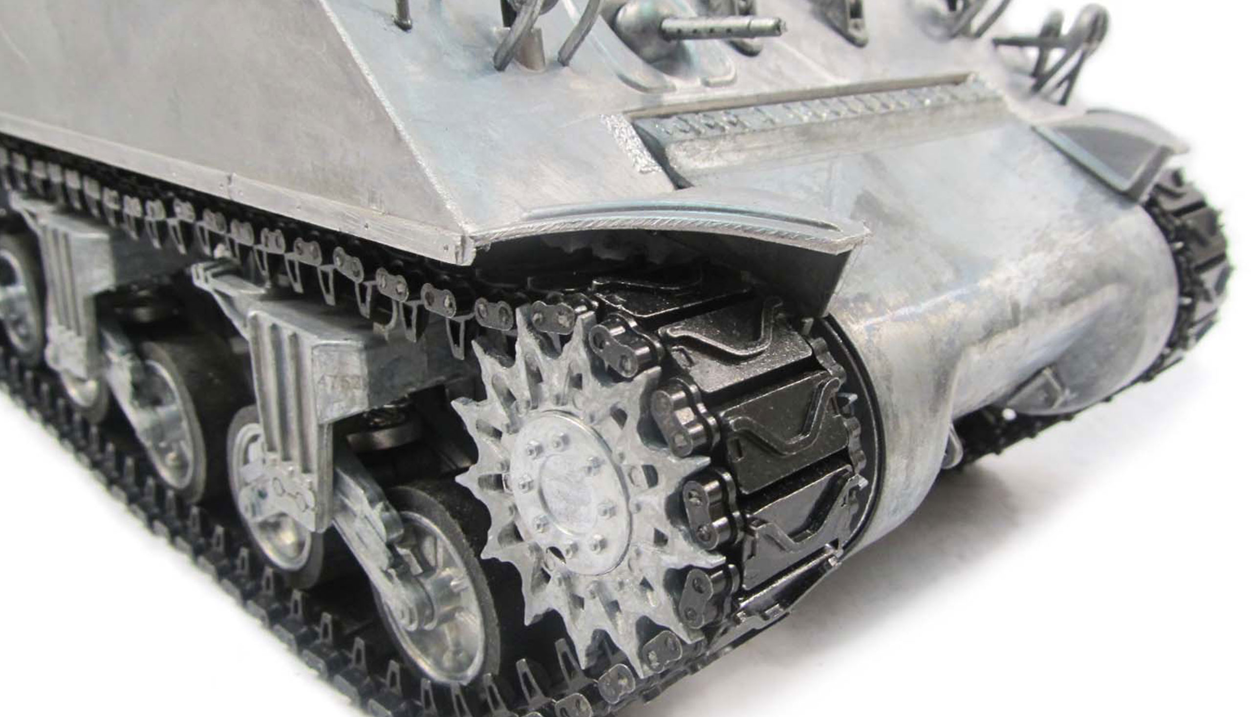 Amewi M4A3 Sherman Professional Line III Metall Panzer 23083 - Abbildung 5