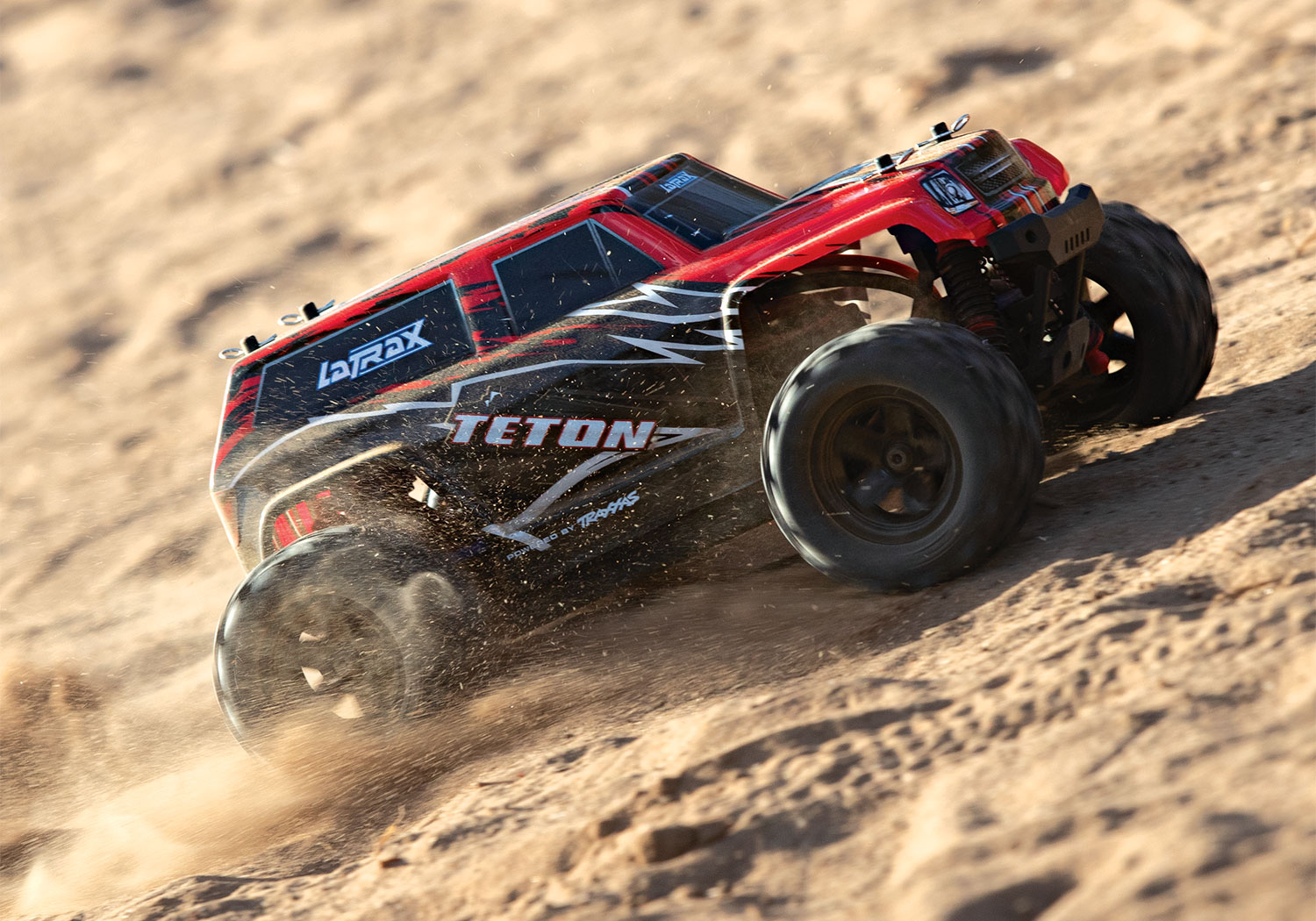 LaTrax TETON 4x4 Rot X RTR +Akku/12V-Lader Monster Truck 76054-1