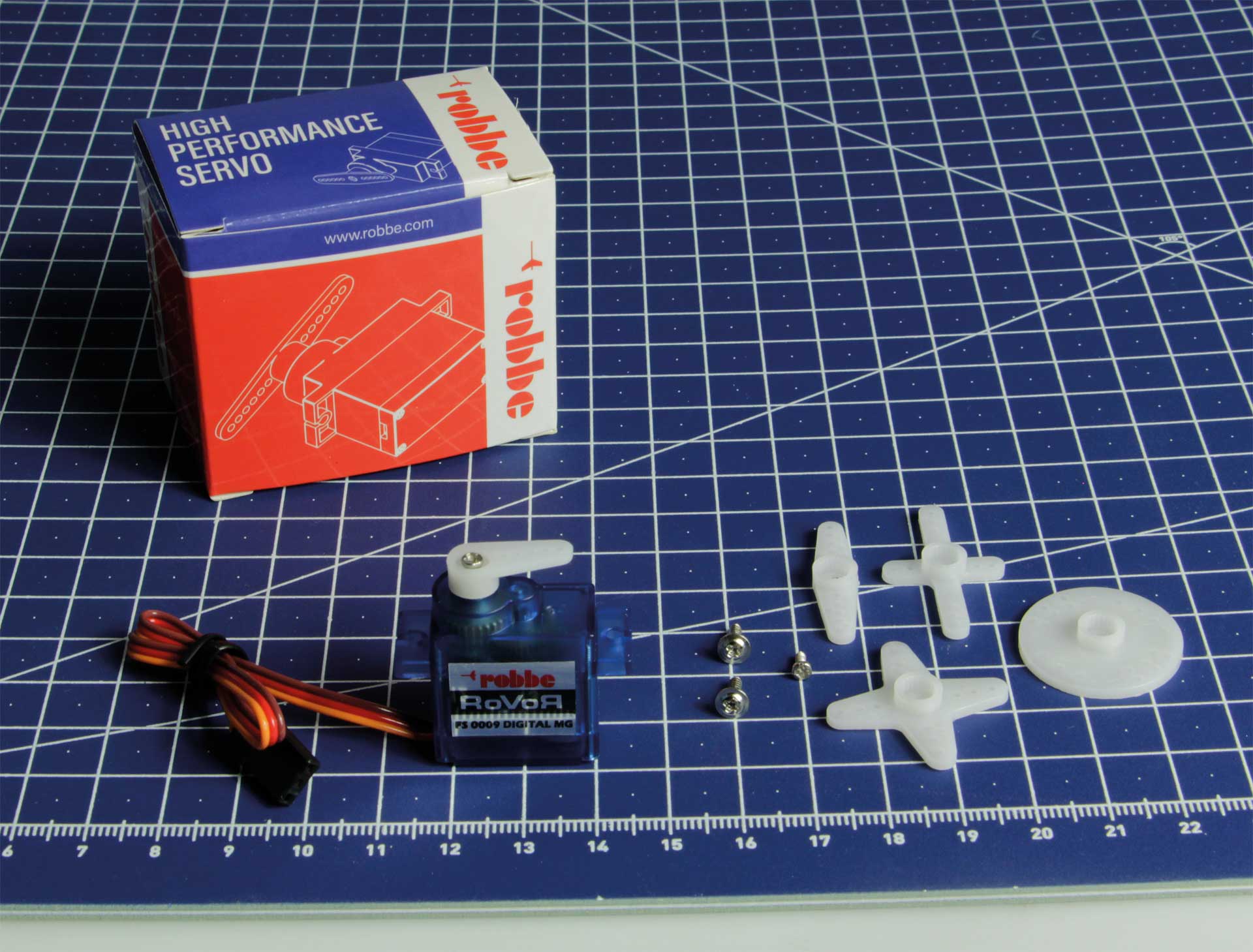 Robbe ROVOR SERVO FS 0009 DIGITAL MG S0009D