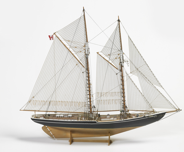 Billing Boats Bluenose II 1:100  Baukasten BB600