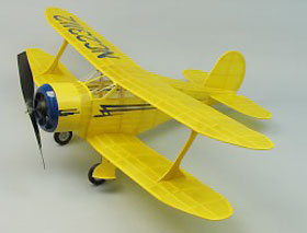 Dumas Staggerwing Doppeldecker Balsabausatz 332