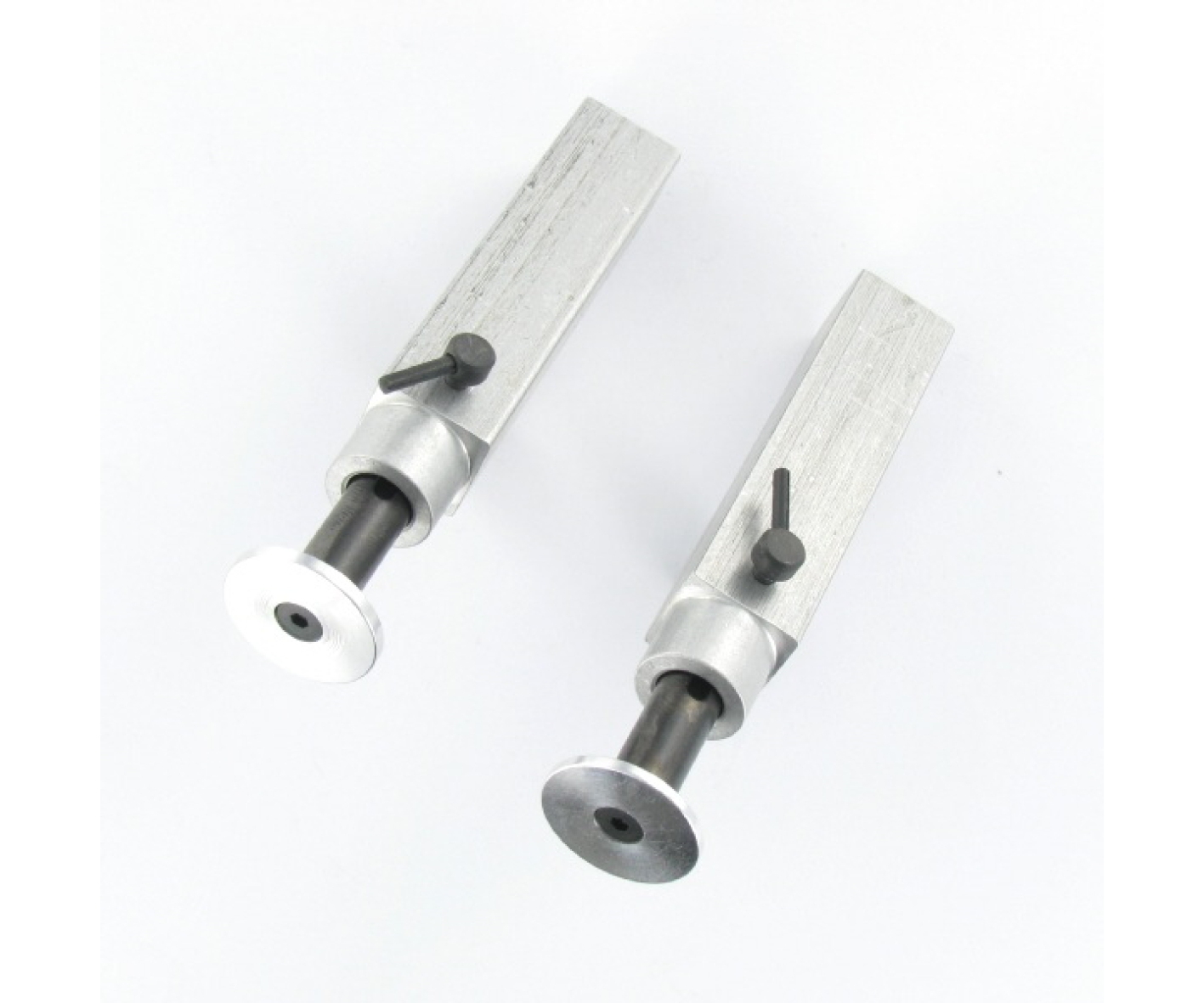 Carson 07375 1:14 Alu Aufliegerstützen-Set (2) 73mm 500907375