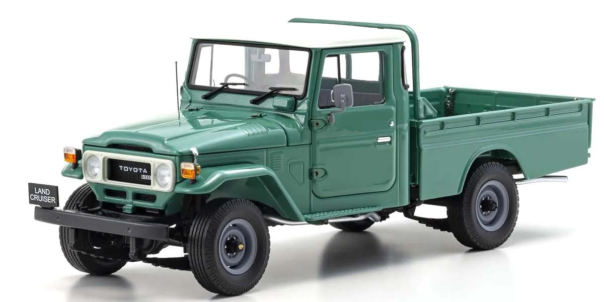 Kyosho 1:18 Toyota Land Cruiser 40 Pick Up 1980 Fashion Green 08958FG