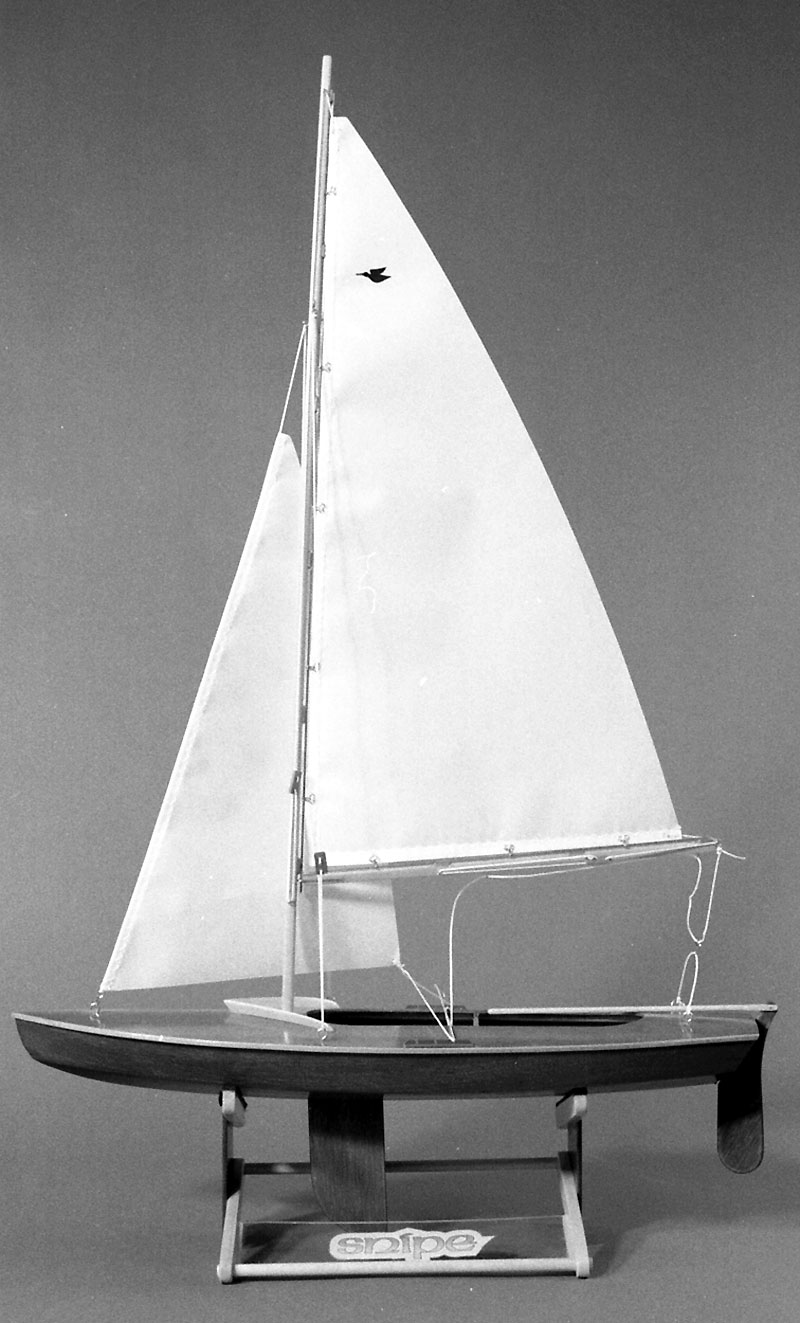 Dumas 16 Zoll Snipe Sailboat 1122