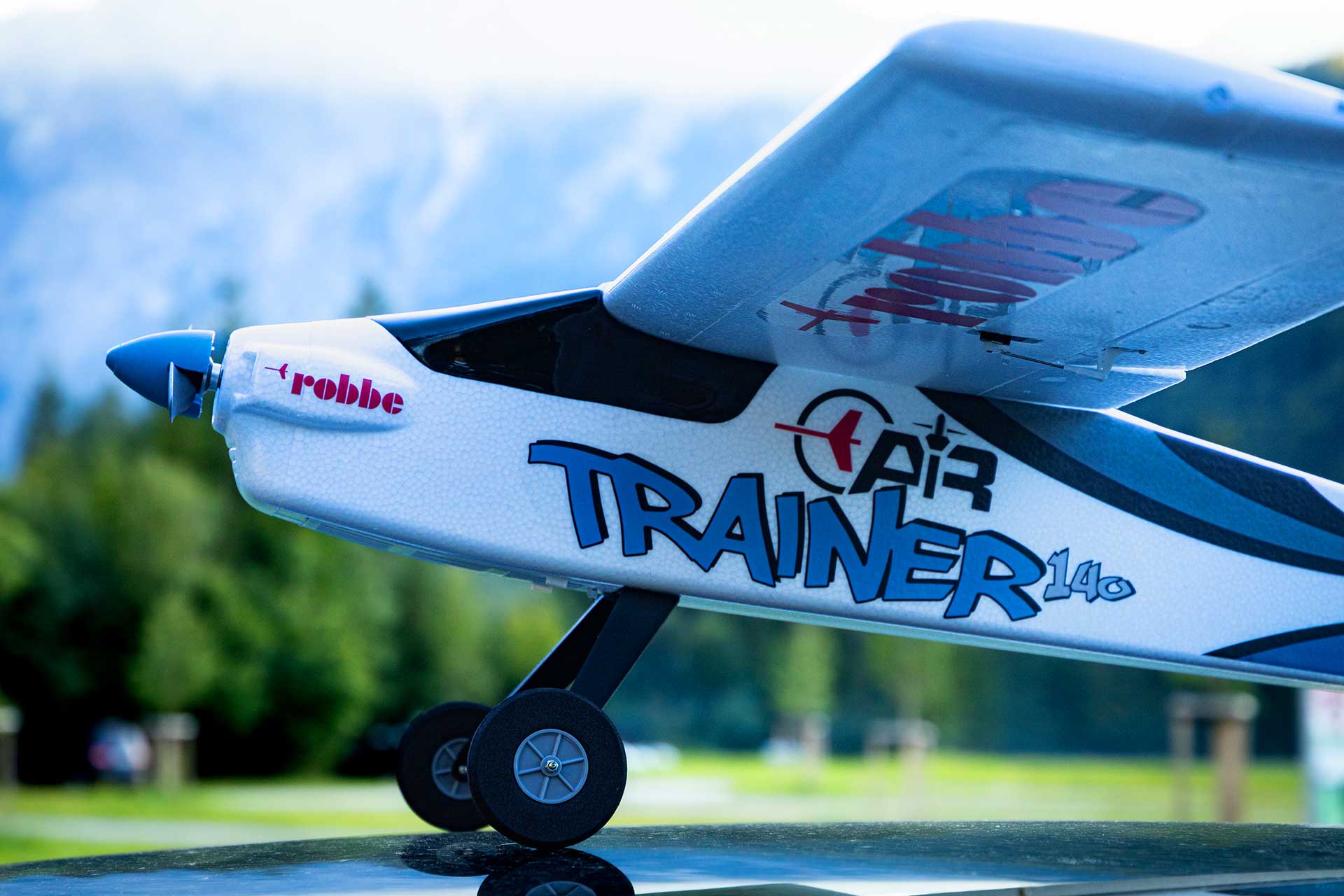 Robbe Air Trainer 140 V2 EPO PNP mit Flight Controller (3-Achs Fluglagen-Stabilisierung, Gyro) 2581