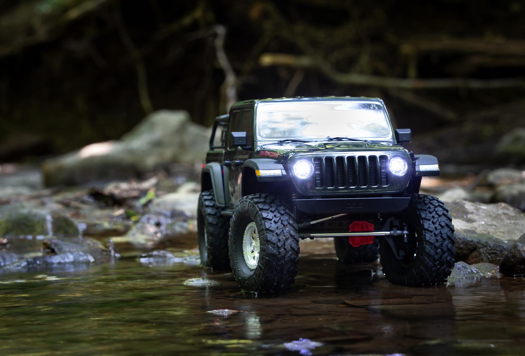 Axial 1/10 SCX10 III Jeep JT Gladiator Rock Crawler w/ Portals RTR Gray AXI03006T1