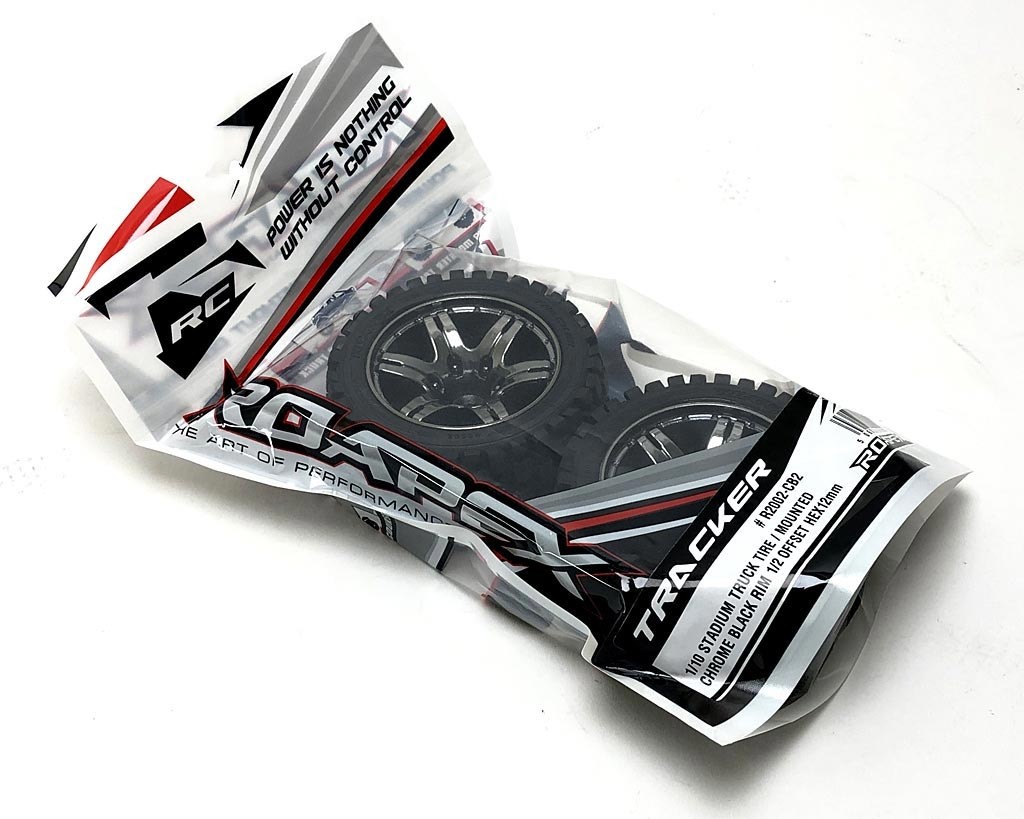Roapex Stadium Truck 1:10 Reifen TRACKER auf Chrome Black Felgen 12mm (2) 2002CB2