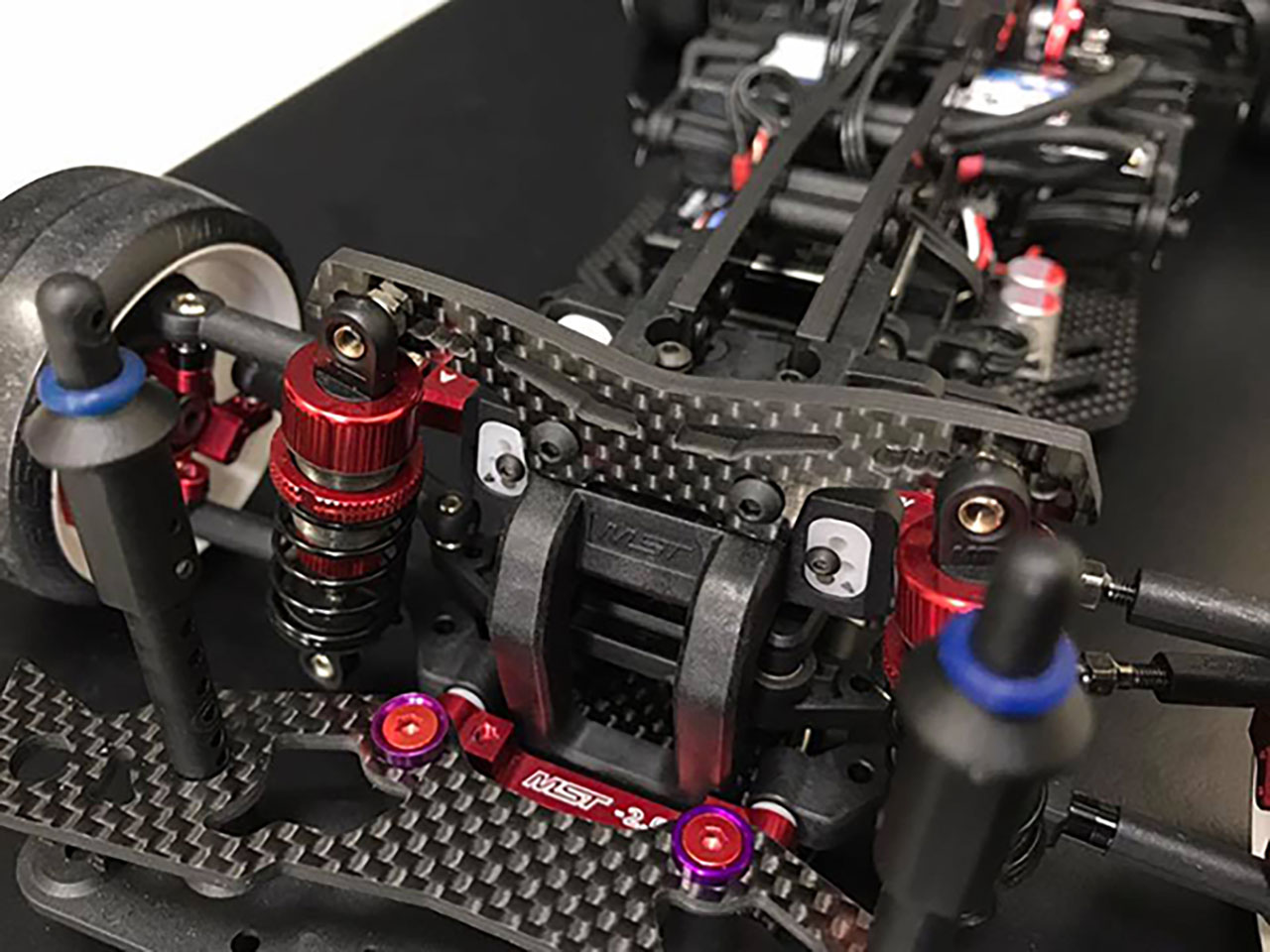 210586 Dämpferbrücke Kohlefaser 3.5mm vorne RMX 2.0