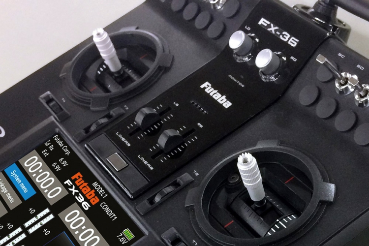Futaba FX-36 Sender, R7208SB Empfänger, o. Akku & Lader 05003203-3