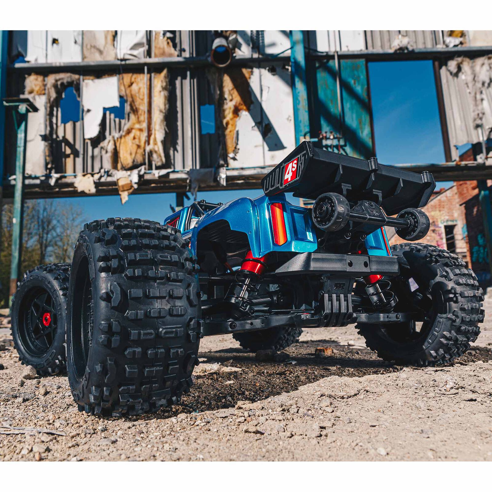 ARRMA 1/10 OUTCAST 4X4 4S V2 BLX Stunt Truck RTR, Blue  ARA4410V2T2