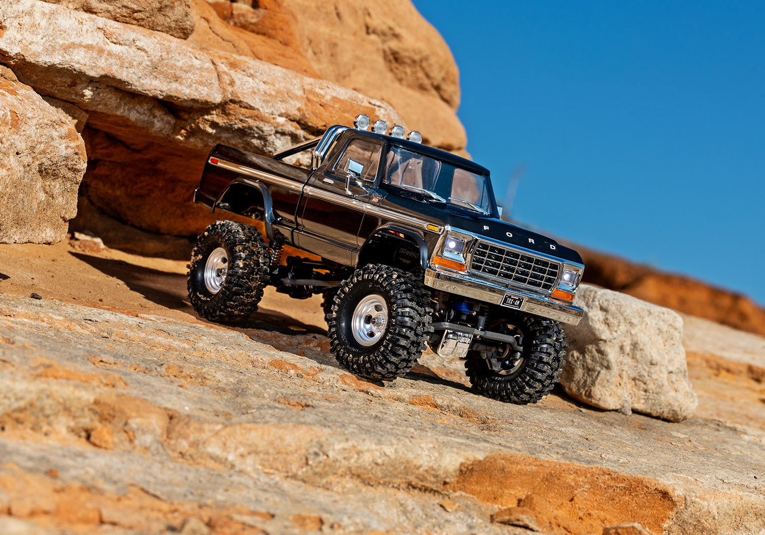 TRAXXAS TRX-4M Ford F150 4x4 Lifted schwarz 1/18 Crawler RTR 97044-1 - Abbildung 12
