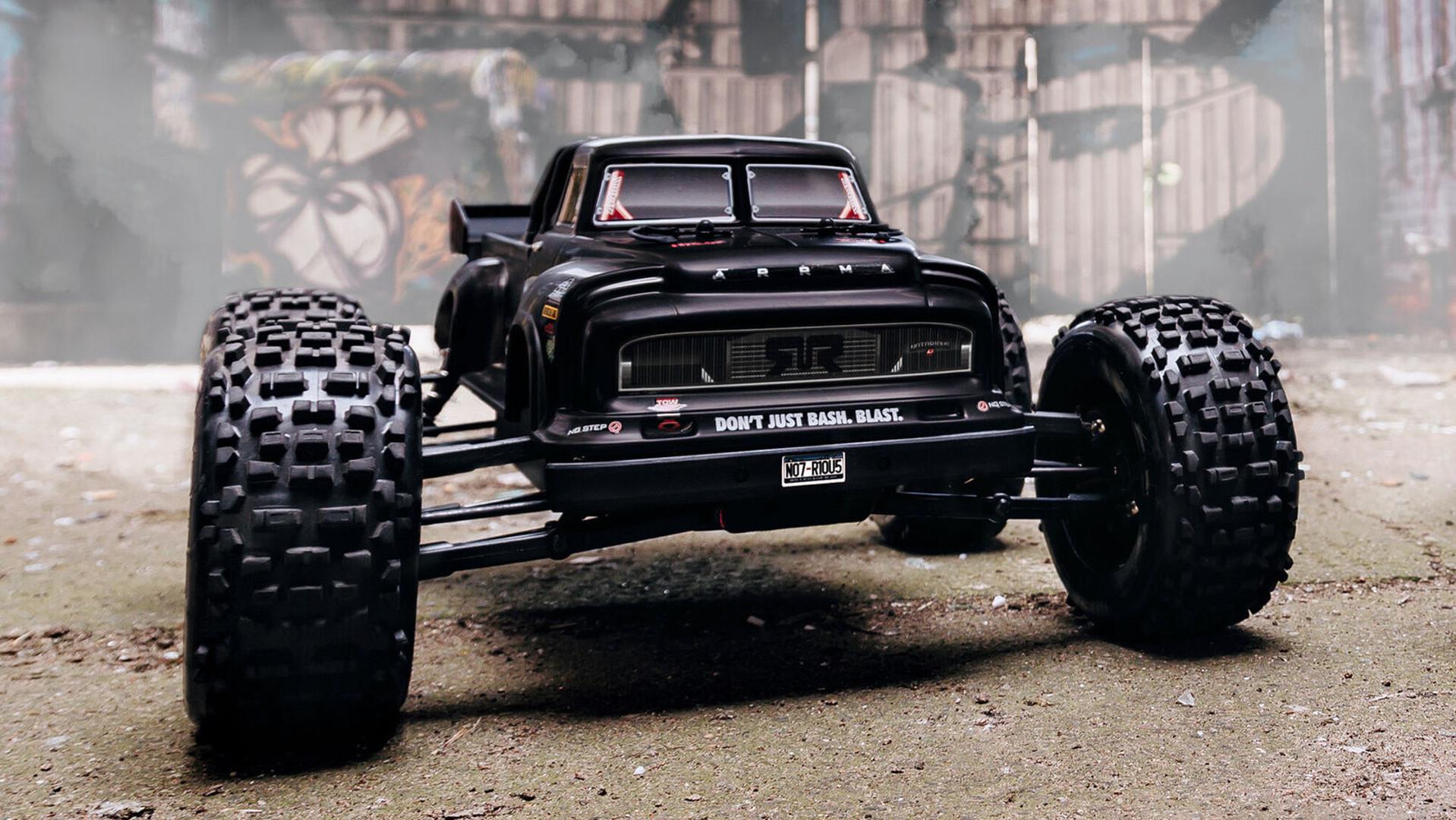 ARRMA 1/8 NOTORIOUS 6S V5 4WD BLX Stunt Truck w/ Spektrum RTR Black ARA8611V5T1